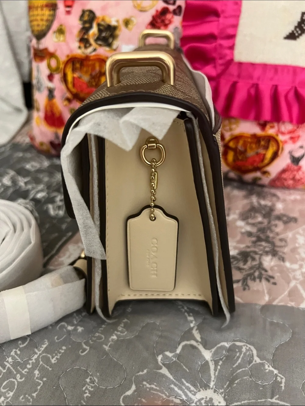 Coach crossbody signature